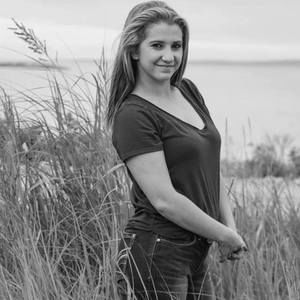 Meet your Posher, Makayla